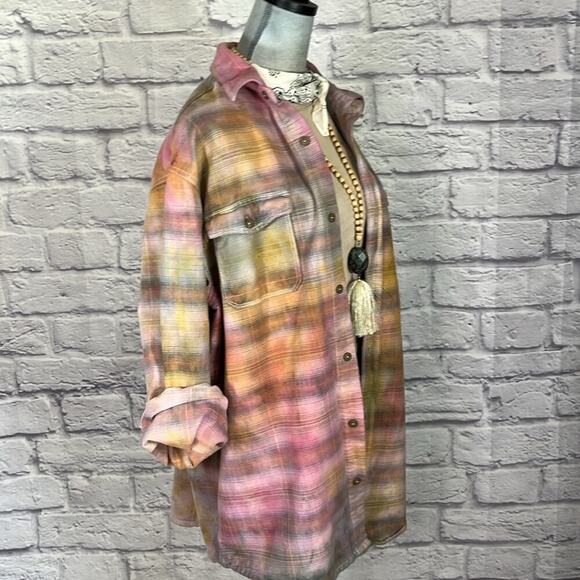 Reworked/upcycled flannel shirt/shacket - Picture 4 of 7